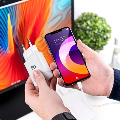 Blue Star hálózati töltő USB-C QC4.0 PD 3A 18W + USB-C – Lightning kábel TFK-TC-1099C fehér