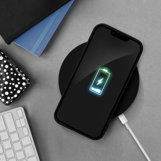 Szilikon tok iPhone 15 fekete