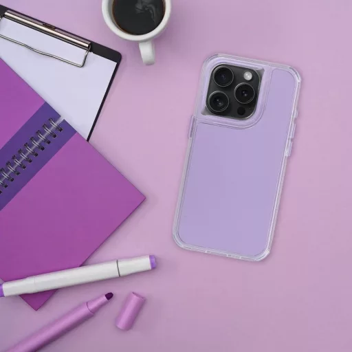Matrix tok iPhone 13  lila