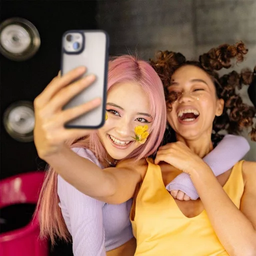 SPIGEN tok ULTRA HYBRID  iPhone 16 crystal átlátszó