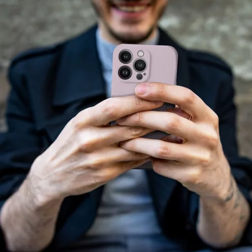 SILICONE MAG COVER Magsafe kompatibilis tok iPhone 16e rózsaszín