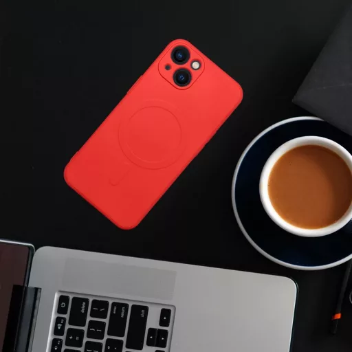 SILICONE MAG COVER Magsafe kompatibilis tok iPhone 16e piros