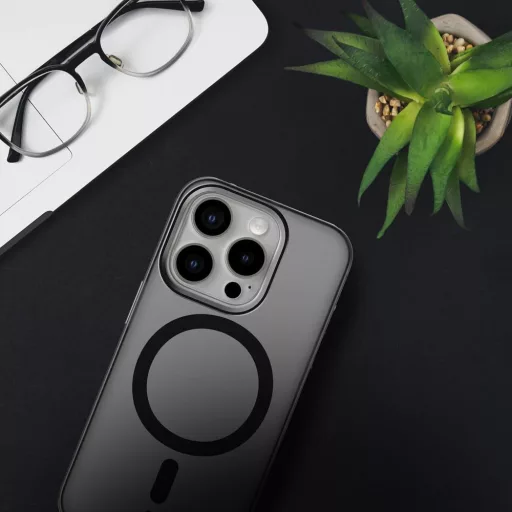 Forcell F-Protect Levels Dual Layer tok Samsung S25 PLUS  4D technology Magsafe kompatibilis Military Drop-Test smoky fekete