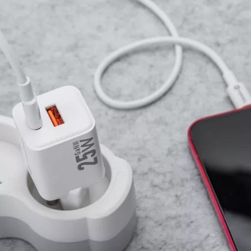 Forcell F-Energy hálózati töltő Mini GaN III USB-C + USB-A QC4.0 PD 25W VT-25B fehér