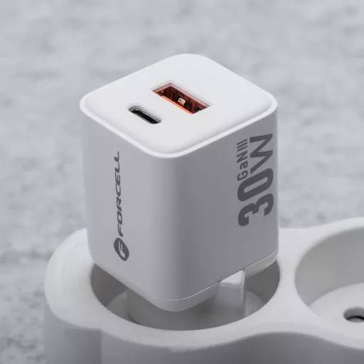 Forcell F-Energy hálózati töltő Mini GaN III USB-C + USB-A QC4.0 PD 30W VT-35 fehér