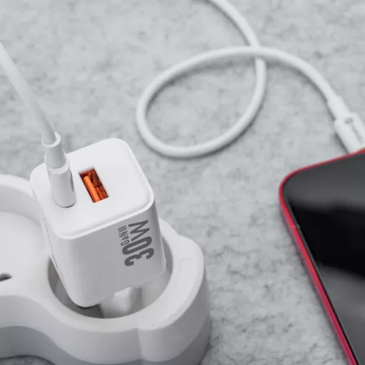 Forcell F-Energy hálózati töltő Mini GaN III USB-C + USB-A QC4.0 PD 30W VT-35 fehér